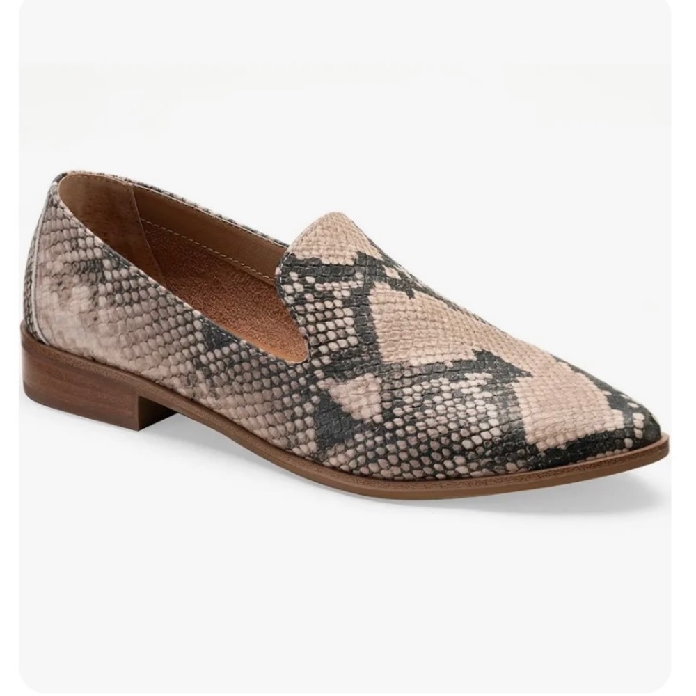 item: Sun+Stone Selenna Flats/Loafers